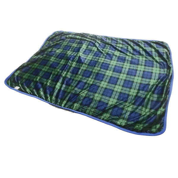 Versatile small pet blanket for crates and carriers